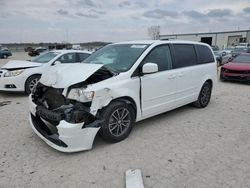 Salvage cars for sale at Kansas City, KS auction: 2017 Dodge Grand Caravan SXT