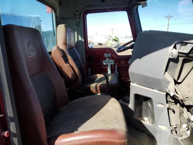 2016 Mack 600 CXU600