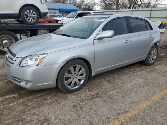 2005 Toyota Avalon XL