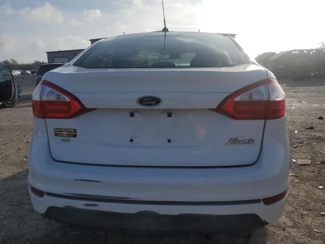 2016 Ford Fiesta SE