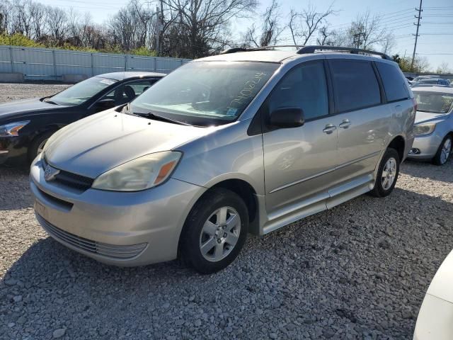 2004 Toyota Sienna CE