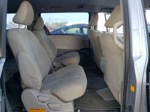 2012 Toyota Sienna