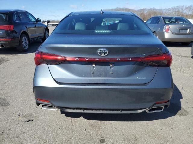 2019 Toyota Avalon XLE