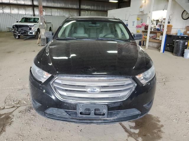 2013 Ford Taurus SE