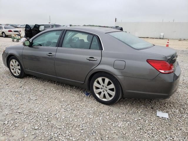 2005 Toyota Avalon XL