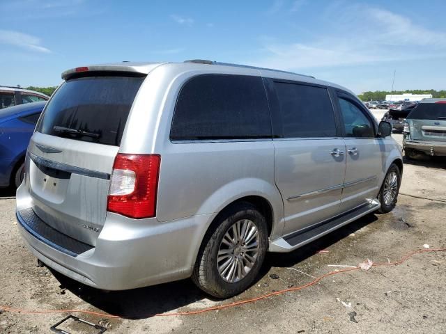 2011 Chrysler Town & Country Limited