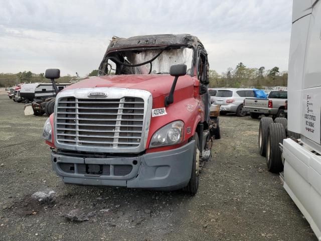 2015 Freightliner Cascadia 125