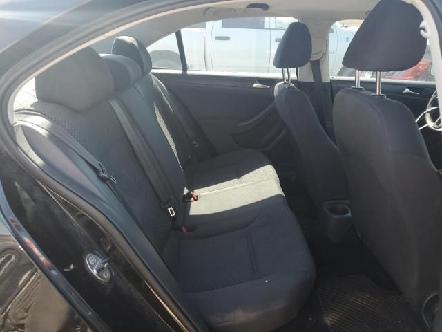 2011 Volkswagen Jetta Base