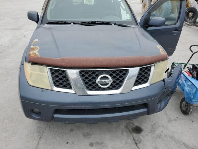 2006 Nissan Pathfinder LE