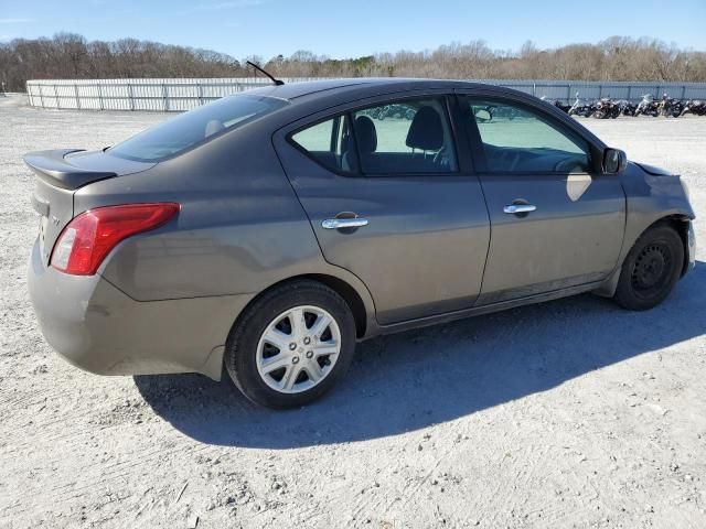 2013 Nissan Versa S