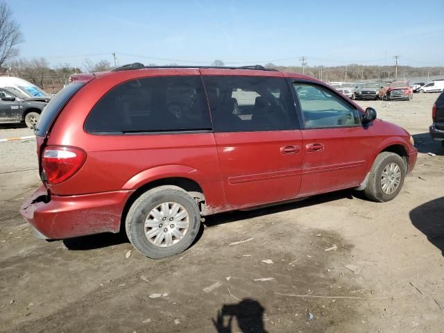 2006 Chrysler Town & Country LX