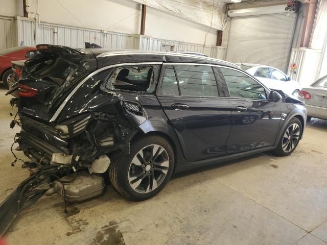 2018 Buick Regal Tourx Essence