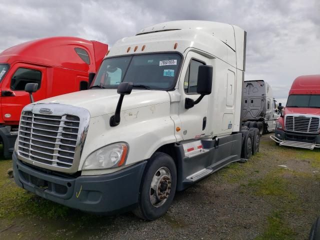 2016 Freightliner Cascadia 125