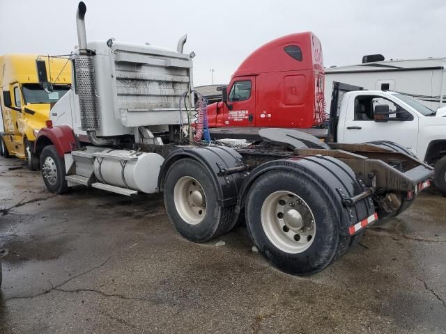 2006 Kenworth Construction T800