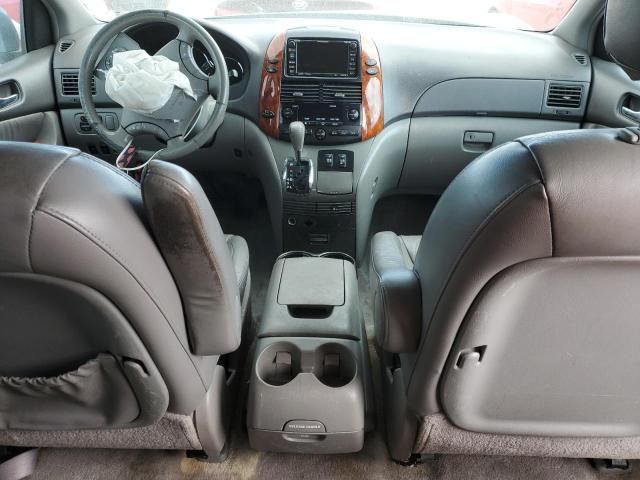 2008 Toyota Sienna XLE