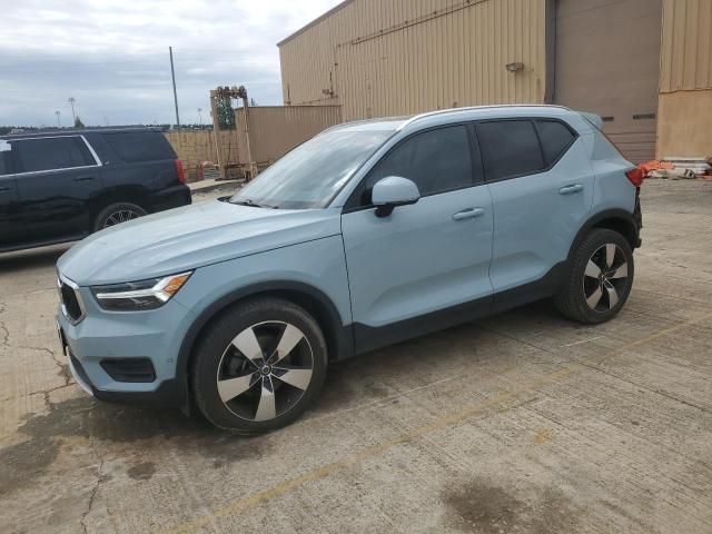 2019 Volvo XC40 T5 Momentum