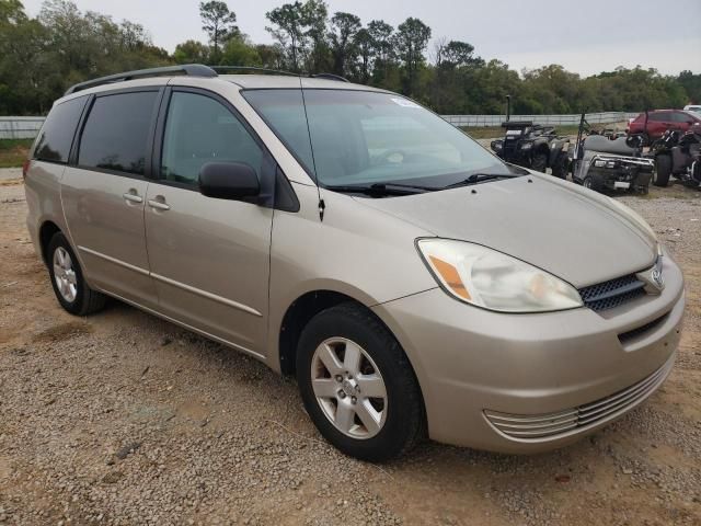 2004 Toyota Sienna CE