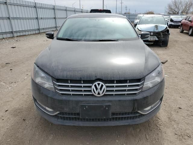 2014 Volkswagen Passat SEL