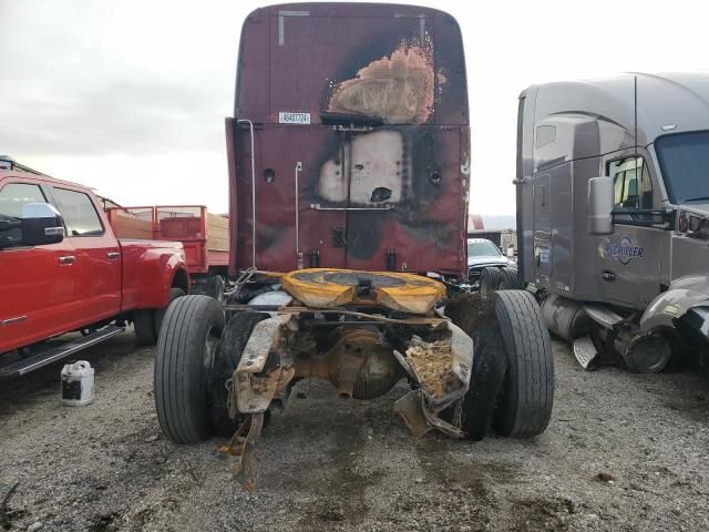 2004 Peterbilt 387