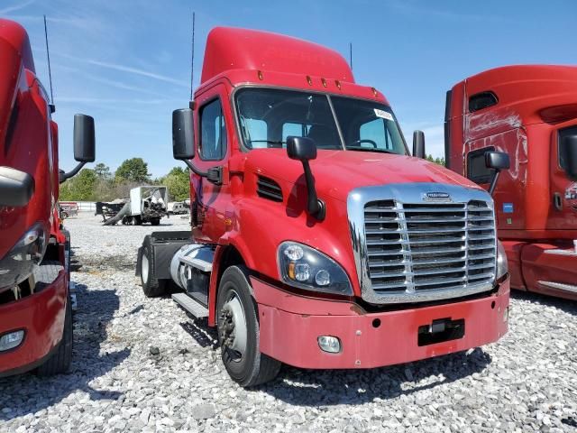 2019 Freightliner Cascadia 113