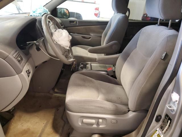 2010 Toyota Sienna CE