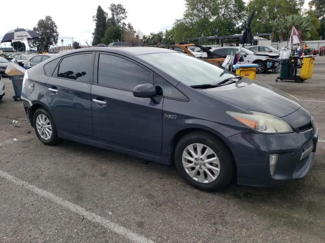 2014 Toyota Prius PLUG-IN