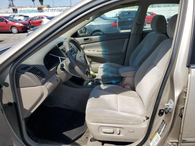 2004 Toyota Camry LE