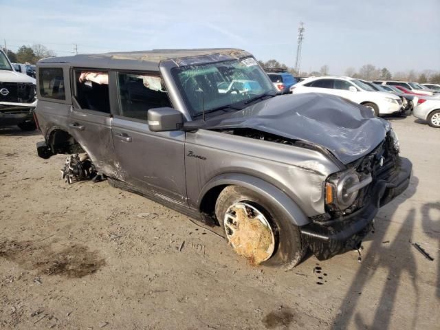 2024 Ford Bronco Outer Banks