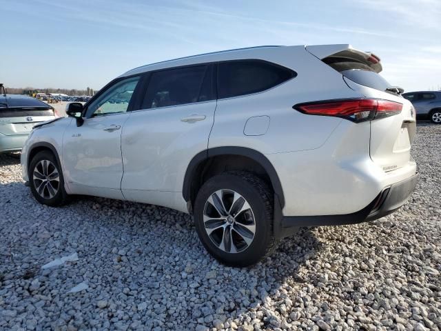 2021 Toyota Highlander Hybrid XLE