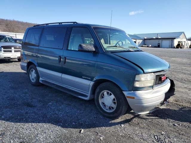 2000 GMC Safari XT