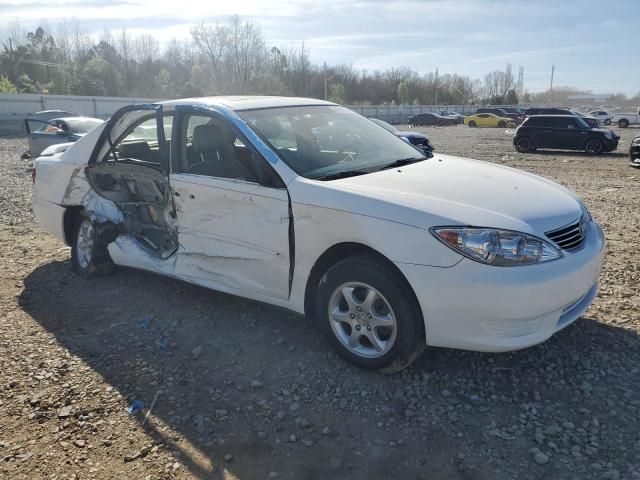 2005 Toyota Camry LE