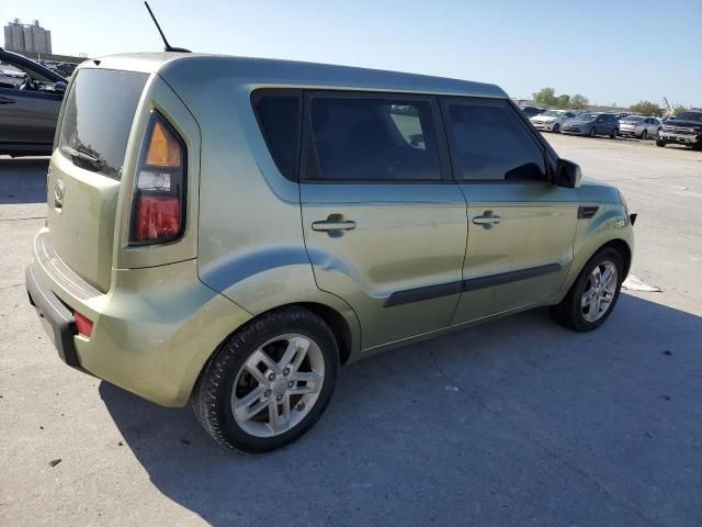 2011 KIA Soul +