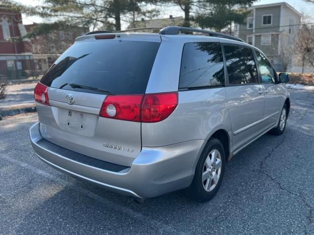 2006 Toyota Sienna CE