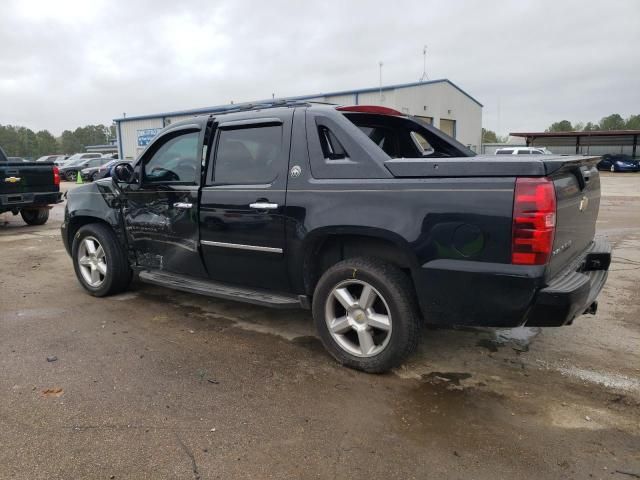 2013 Chevrolet Avalanche LT