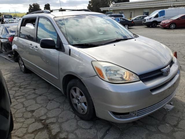 2005 Toyota Sienna CE