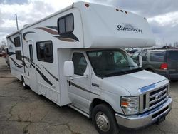 Vehiculos salvage en venta de Copart Woodhaven, MI: 2013 Sunnybrook 2013 Ford Econoline E450 Super Duty Cutaway Van