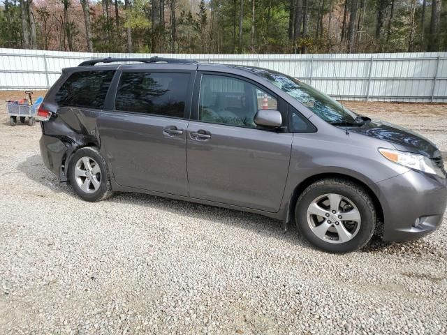 2012 Toyota Sienna LE