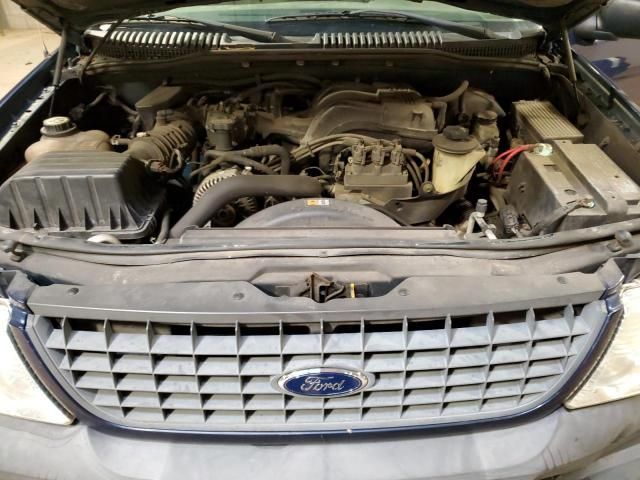 2004 Ford Explorer XLS