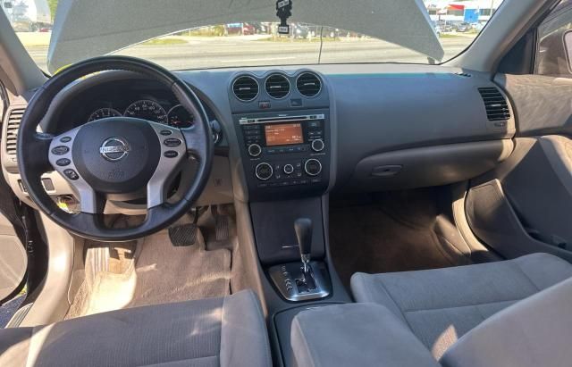 2010 Nissan Altima Base