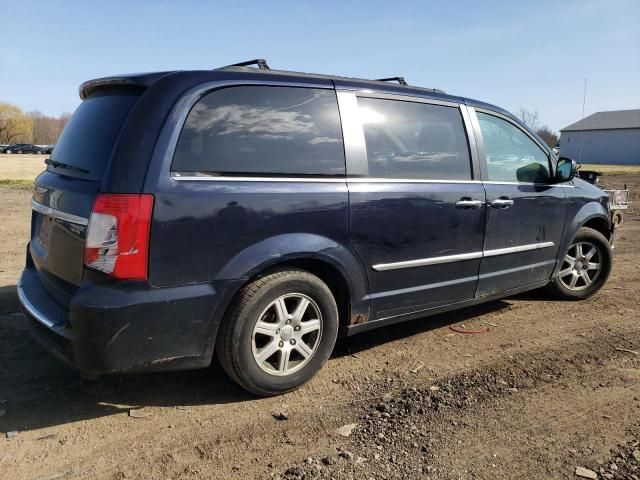 2011 Chrysler Town & Country Touring