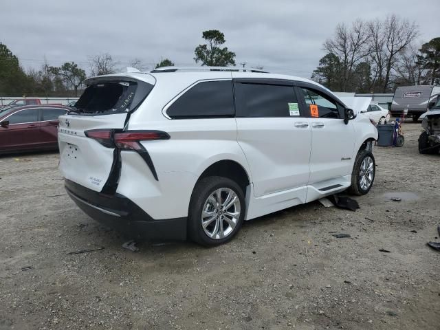 2023 Toyota Sienna Limited