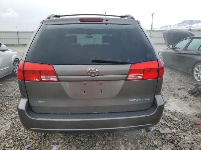 2004 Toyota Sienna CE