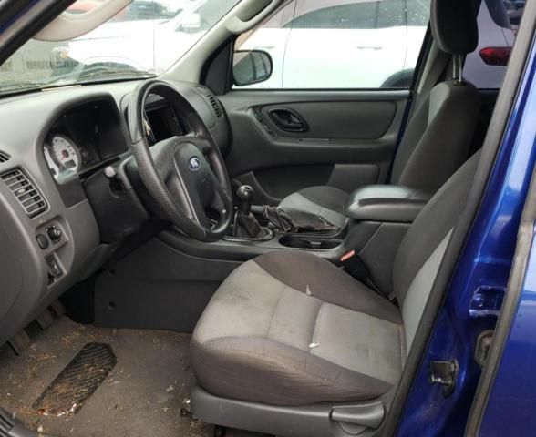 2005 Ford Escape XLS