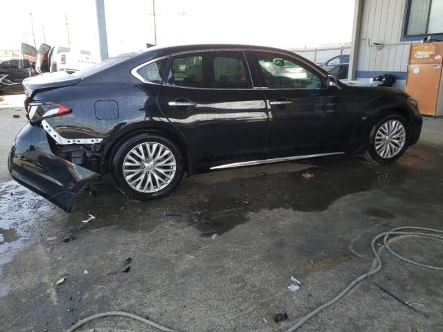 2016 Infiniti Q70 3.7