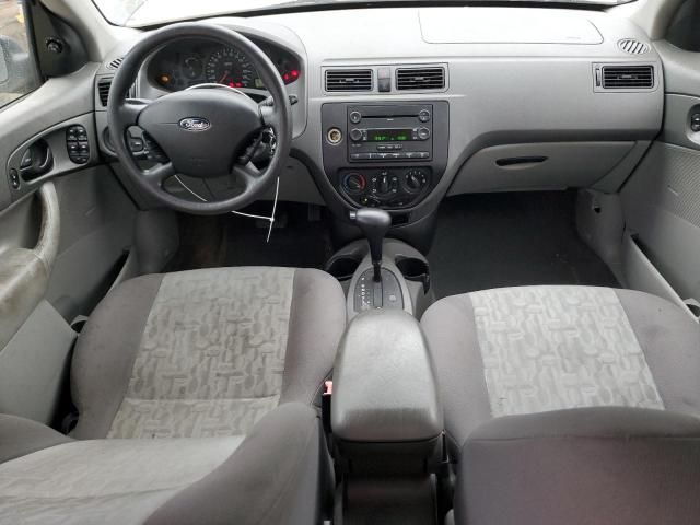 2005 Ford Focus ZX4