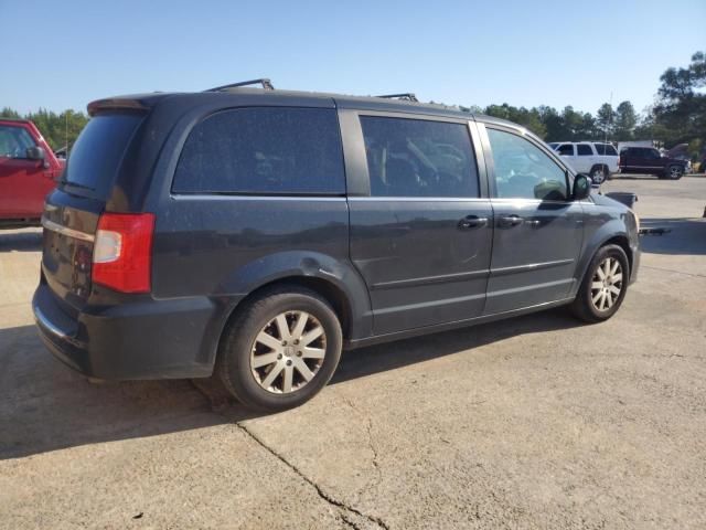 2015 Chrysler Town & Country LX