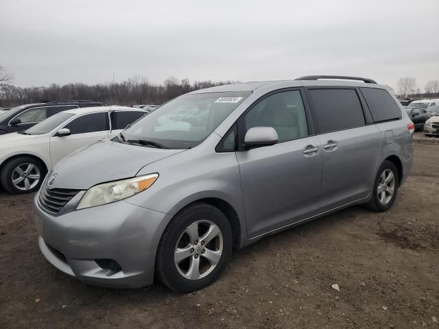 2011 Toyota Sienna LE