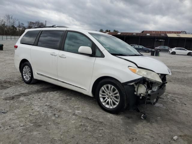 2012 Toyota Sienna XLE