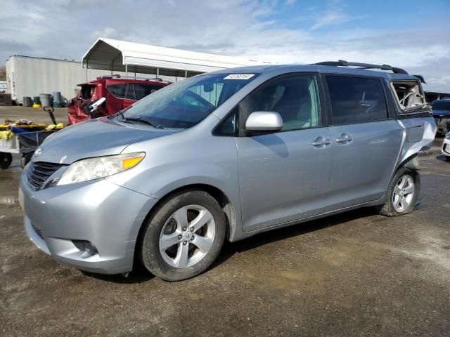 2011 Toyota Sienna LE