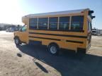 2007 Ford Econoline E450 Super Duty Cutaway Van